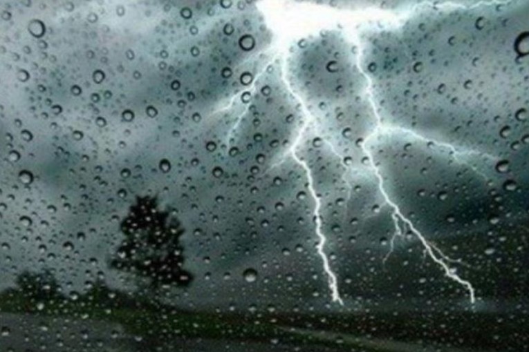 الليلة: الحرارة تنخفض إلى 5 درجات وأمطار ببعض الجهات