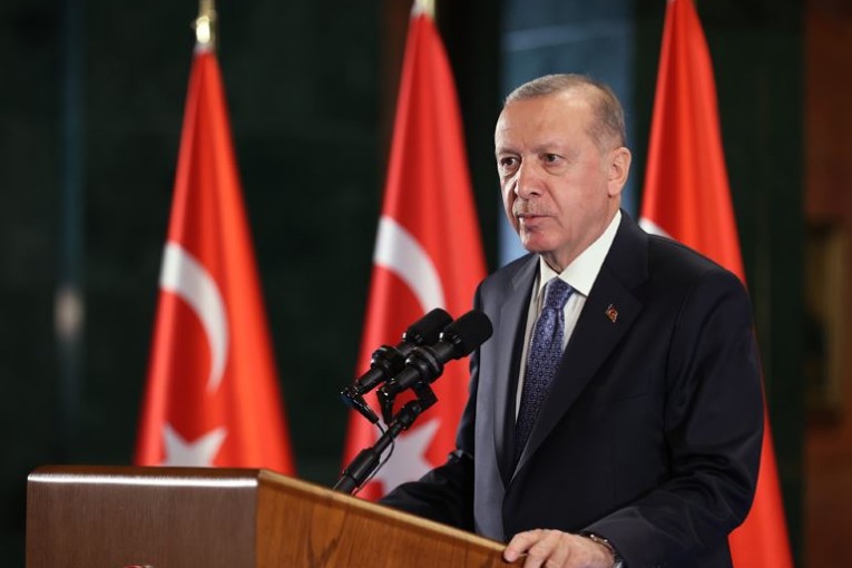 أردوغان: نقوم بالخطوات اللازمة ضد من يمارسون أعمال النهب