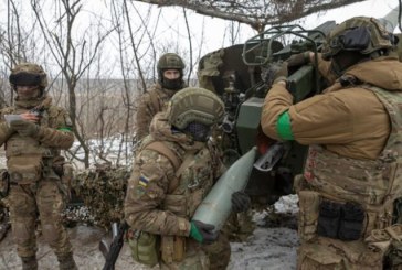 روسيا تقصف باخموت والقوات الأوكرانية تستعد لمواجهة محتملة