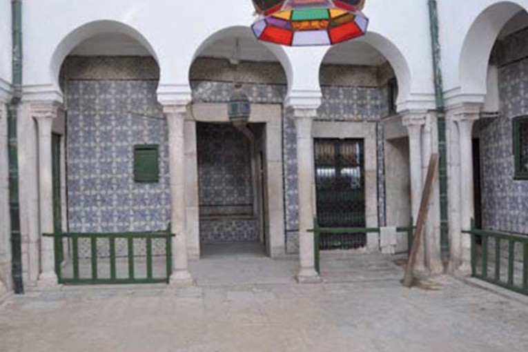 الحمامات: الاعتداء على مقام الولي وسرقة جماجم الموتى من مقبرة