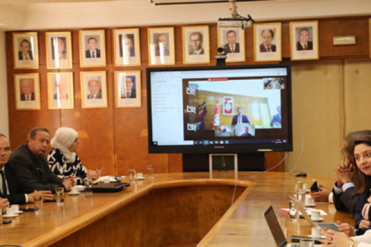 وزير النقل يؤكّد استكمال التجارب الفنية للمنظومات والأشغال المتعلّقة بالخط E من الشبكة الحديدية السريعة