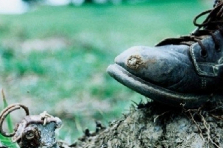 إصابة عسكري اثر انفجار لغم بمرتفعات الوسط الغربي