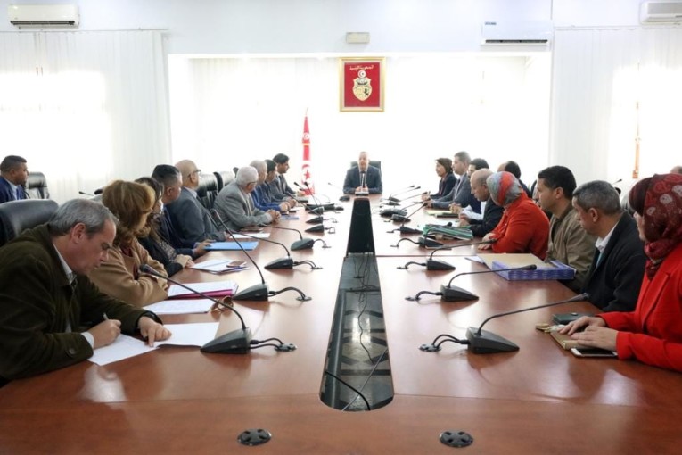 وزارة الصحة: متابعة مشروع بناء المستشفى الجهوي بغار الدماء بجندوبة