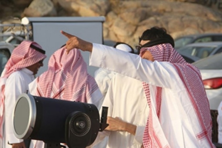 تعذّر رؤية هلال رمضان في السعودية