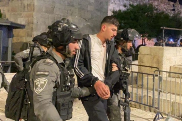 5 إصابات برصاص الاحتلال في رام الله وحملة اعتداءات بالقدس