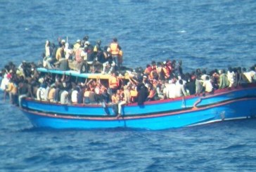 قرقنة: إنقاذ 41 مهاجرا غرق مركبهم بعرض البحر