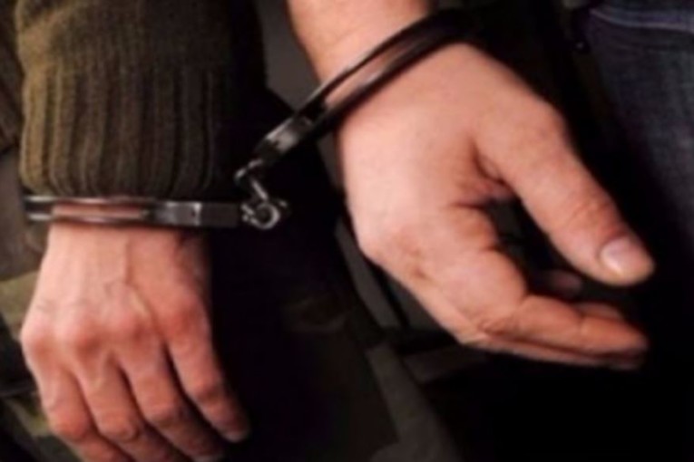 لشبهات فساد والاضرار بالادارة: الإحتفاظ بموظفين بشركة نقل المواد المنجميّة وإدراج آخر بالتفتيش