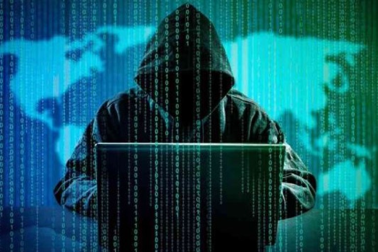 وزارة الداخلية: الإحتفاظ بأشخاص على خلفية ارتباطهم بصفحات مشبوهة