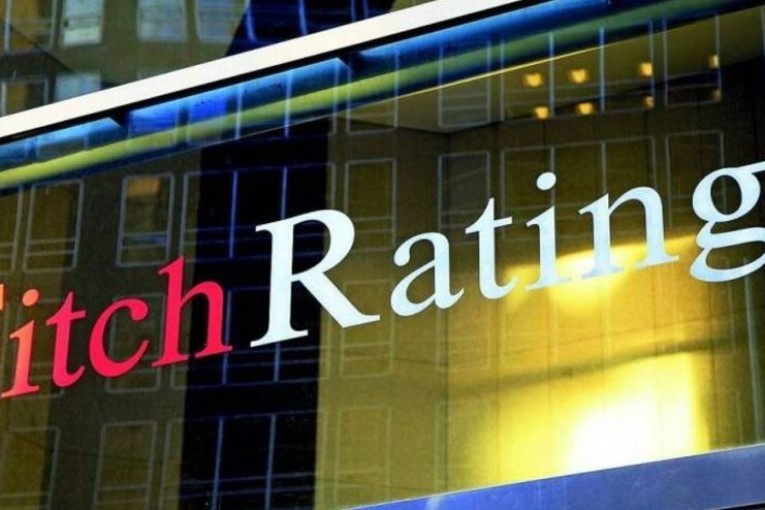 وكالة ”فيتش”: ”تونس ما زالت تواجه مخاطر تمويل كبيرة”