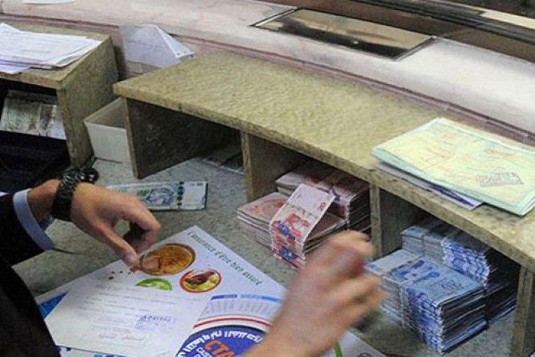 اليوم : بصفة استثنائية البنوك تفتح شبابيكها