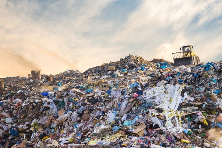 الزاير: بإمكان المواطنين تقديم شكاوى ضد أي جهة تضر البيئة في تونس