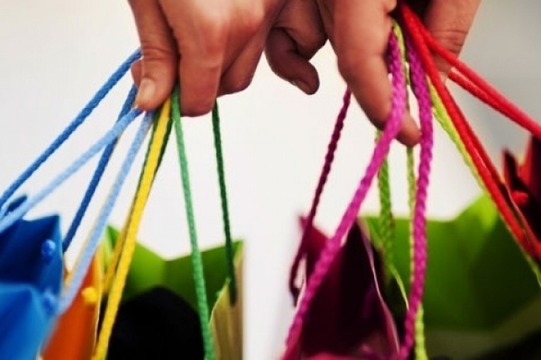 النصف الثاني من رمضان: الترخيص للمحلات التجارية للعمل ليلا