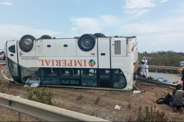 النفيضة: إصابة 24 شخصا في انقلاب حافلة تقل فتيات هلال الشابة لكرة اليد