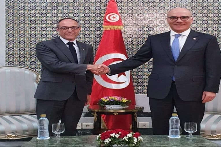 وزير الخارجية يستقبل سفير الأرجنتين بتونس في إطار زيارة مجاملة