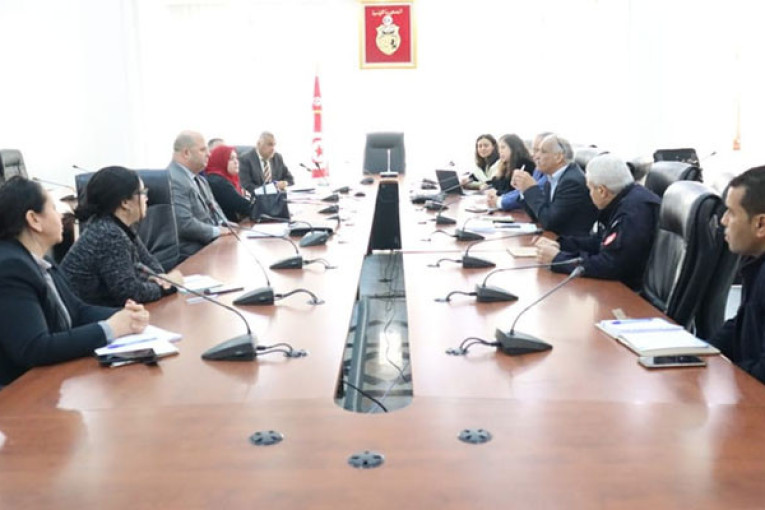 لجنة مقاومة تهريب الأدوية تنظر في خطة عمل لمكافحة هذه الظاهرة