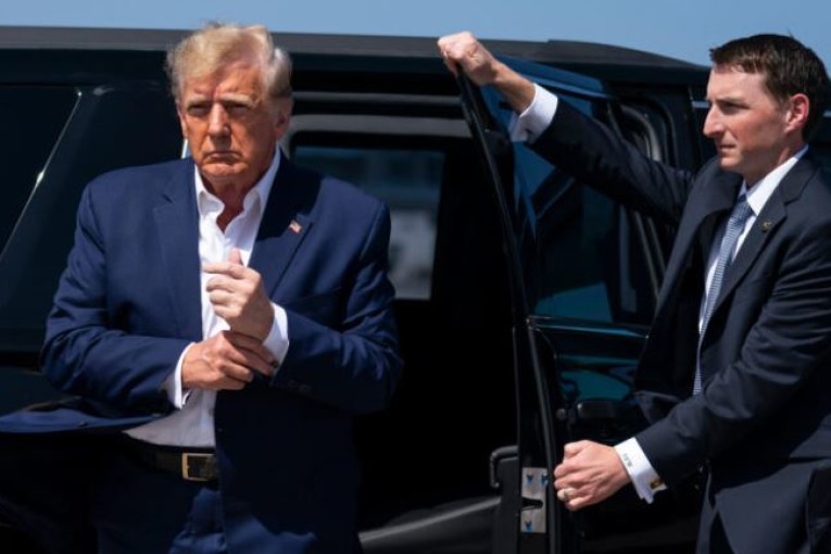 ترمب يتوجه إلى نيويورك اليوم ليواجه الاتهامات والاحتجاز