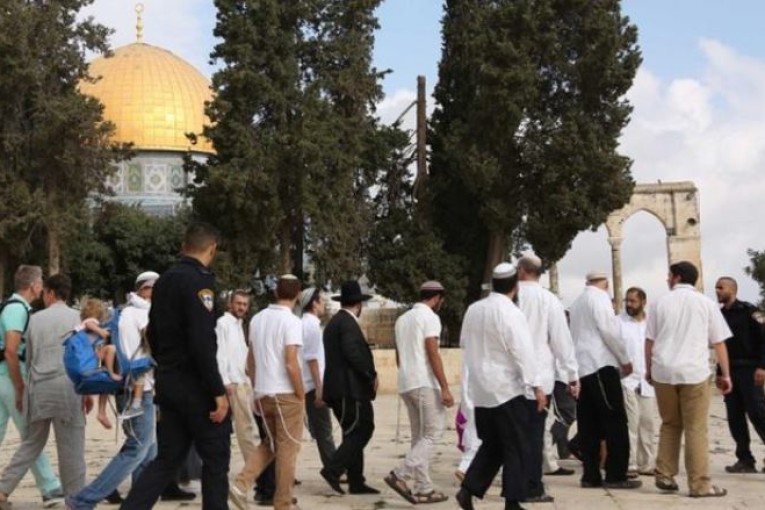 الخارجية الفلسطينية تحذر من مخاطر حملات التحريض ضد القدس والأقصى