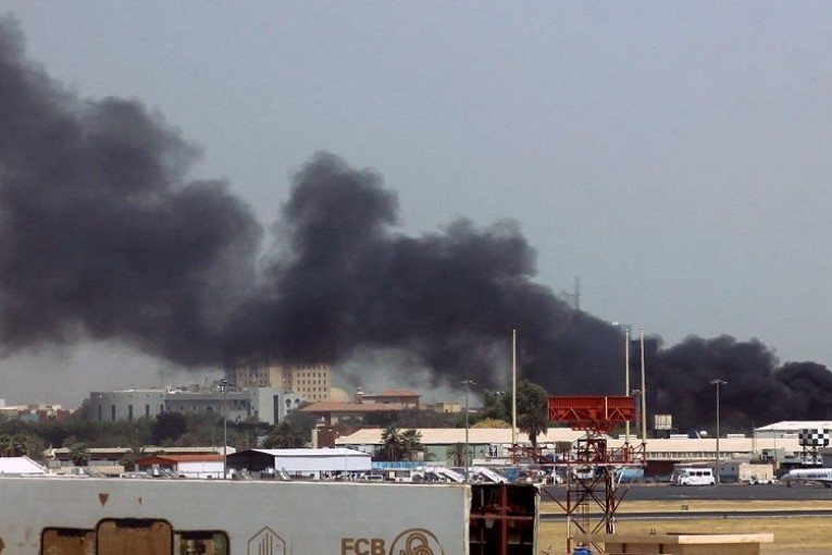 تونس تدعو كافة الأطراف السودانية إلى خفض التصعيد وإنتهاج الحوار سبيلا لنزع فتيل الأزمة