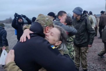 أوكرانيا تستعيد 130 عسكريا في صفقة لتبادل الأسرى بمناسبة عيد القيامة