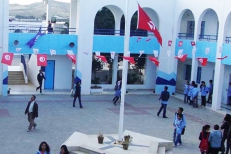 منها مقاطعة الامتحانات الوطنية:الفرع الجامعي للتعليم الثانوي بسيدي بوزيد يلوح بالتصعيد ‘دون خطوط حمراء’