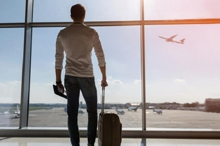 باحثون: ‘ارتفاع ملحوظ في هجرة الأدمغة بما يجعل تونس عُرضةً لمواجهة نقص في بعض التخصصات’