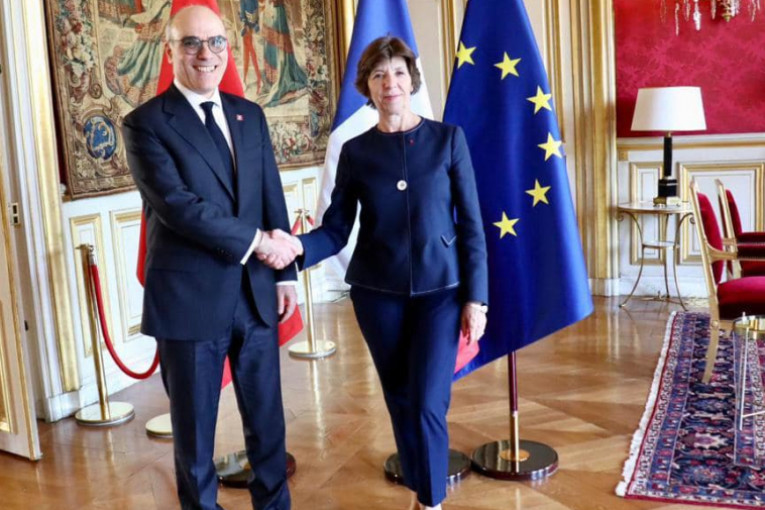 إشكاليات التأشيرة والتبادل الاقتصادي في لقاء عمّار بكاثرين كولونا