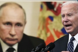 بايدن: بوتين لن يحكم قبضته على أوكرانيا