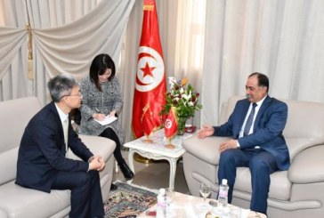 واقع التعاون القائم في المجال الأمني محور لقاء بين وزير الداخلية والسفير الصيني بتونس