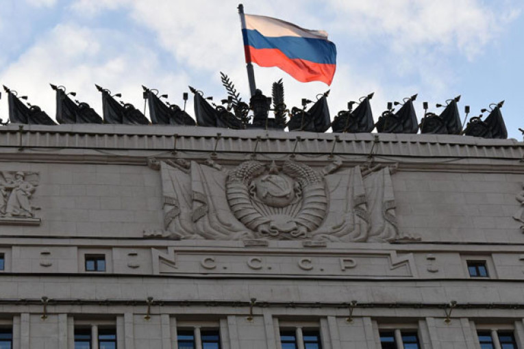 وزارة الدفاع الروسية: كييف حاولت مهاجمة موسكو بـ 8 طائرات مسيرة وتم تدميرها جميعا