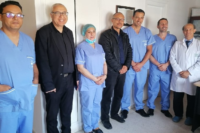 المنستير: نجاح أوّل عملية دقيقة ونادرة لاستئصال ورم في مؤخرة الرأس