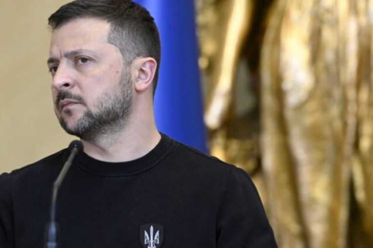 زيلينسكي: مقترحات السلام يجب أن تستند إلى موقف أوكرانيا