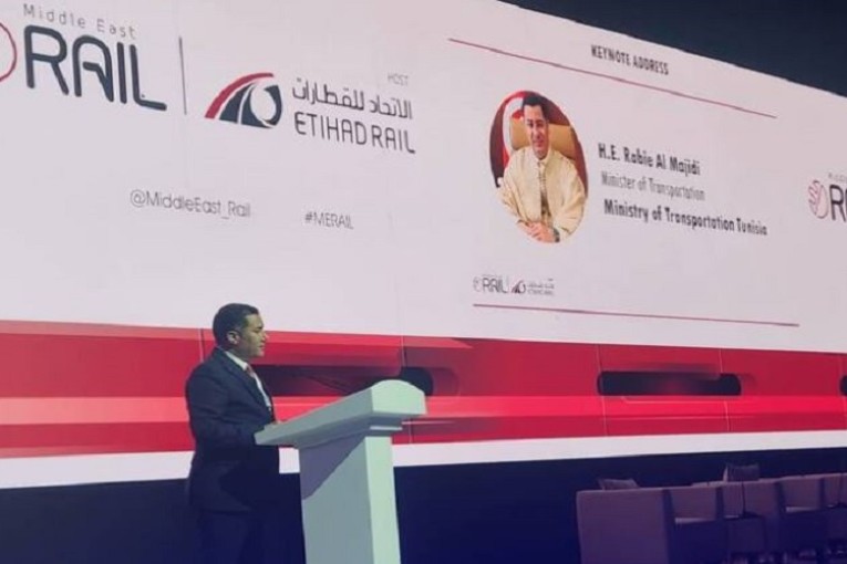 وزير النقل من الإمارات: تونس تخطّط لضخ 36 مليار دينار لتطوير النقل الحديدي في افق 2040