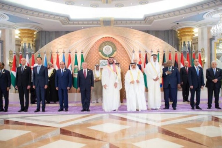 القمة العربية تختتم أعمالها باعتماد إعلان جدة