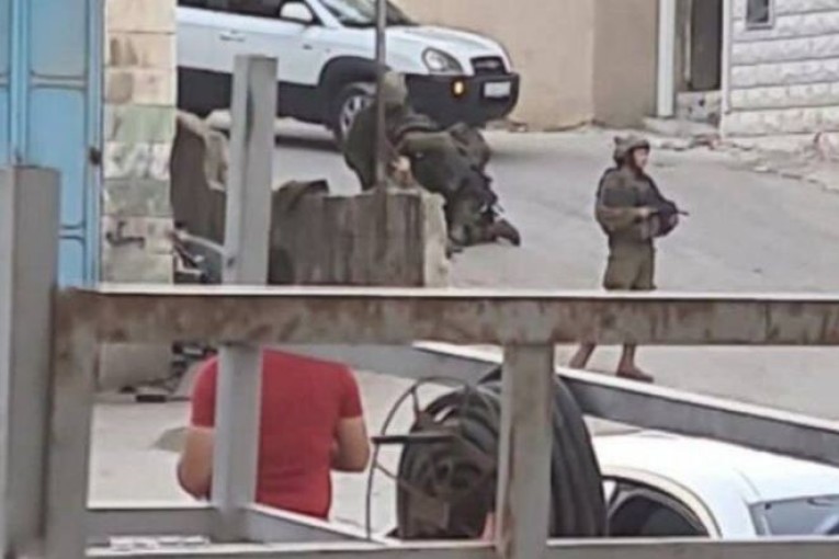 إصابة جندي إسرائيلي بعملية دهس فى نابلس