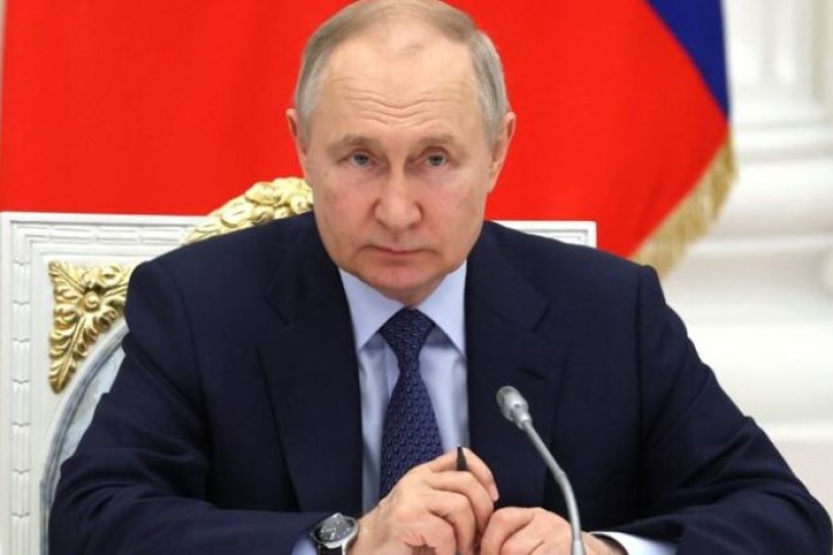 بوتين: روسيا منفتحة على الحوار بشأن أوكرانيا