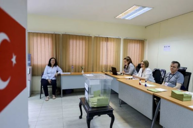 قبيل جولة الإعادة.. استطلاعات رأي تتنبأ بالفائز برئاسة تركيا