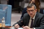 المبعوث الأممي يناشد طرفي النزاع في السودان تأمين القوافل الإنسانية
