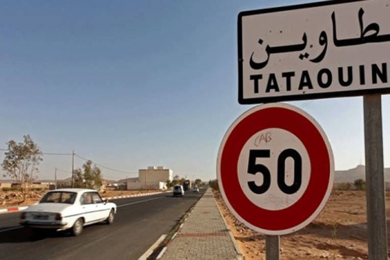 تطاوين: قريبا انطلاق أشغال بناء خط لنقل الكهرباء من برج بورقيبة إلى تطاوين على طول 132 كلم