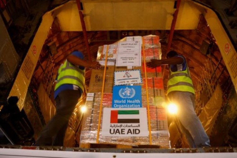 الإمارات ترسل 30 طناً من الإمدادات الغذائية العاجلة للسودان