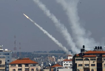 غارات إسرائيلية وصواريخ من غزة.. وصافرات إنذار في تل أبيب