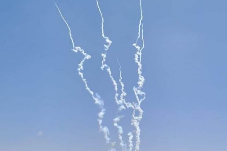 1469 صاروخا من غزة تجاه المستوطنات و 50 مليون دولار خسائر بالقطاع