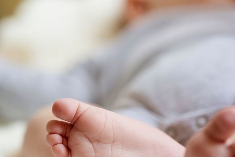 وادي الليل: أب يقتل رضيعته خنقا ويلوذ بالفرار