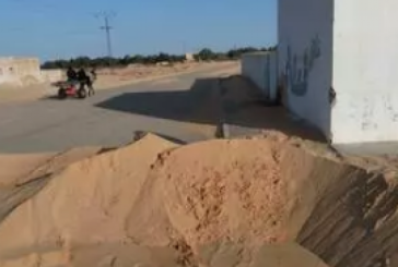 توزر: الرمال تحاصر قرية شاكمو بحامة الجريد من كل الجهات