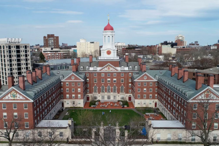 جامعة هارفرد.. توجيه تهمة الإتجار بالأعضاء إلى مدير مشرحة كلية الطب