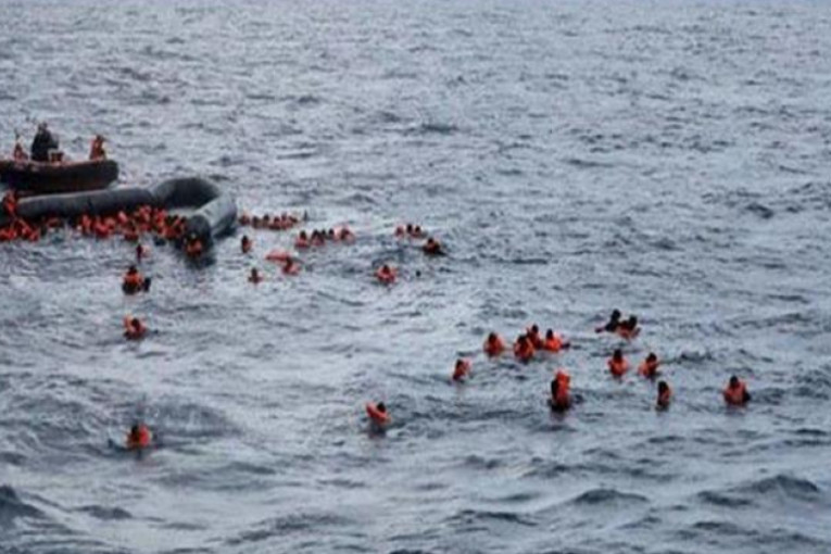 بعد مأساة اليونان.. إيقاف 9 مصريين