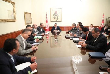 رئيس مجلس نواب الشعب يعقد جلسة عمل مع أعضاء لجنة التشريع العام