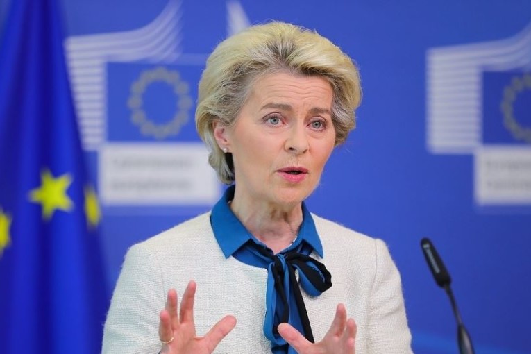 رئيسة المفوضية الأوروبية: أوروبا تدرس تقديم حزمة مساعدات كبيرة لتونس