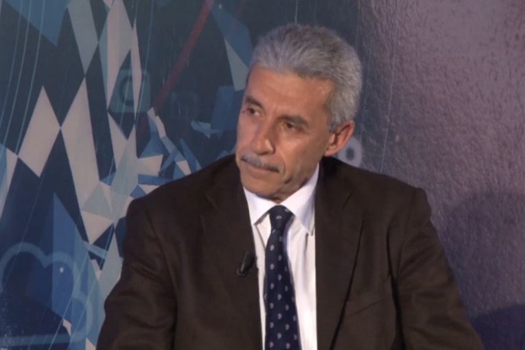 وزير الاقتصاد يحثّ رجال الأعمال والبنوك على إعتماد الشراكة بين القطاعين العام والخاص