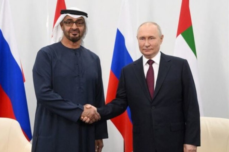 بوتين يتحدث عن مشروع روسي ضخم في مصر.. ومحمد بن زايد يقترح تعاونا ثلاثيا