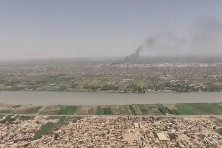 السودان يمدد إغلاق مجاله الجوي